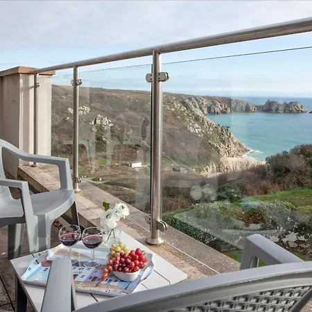 Cove View * Porthcurno
